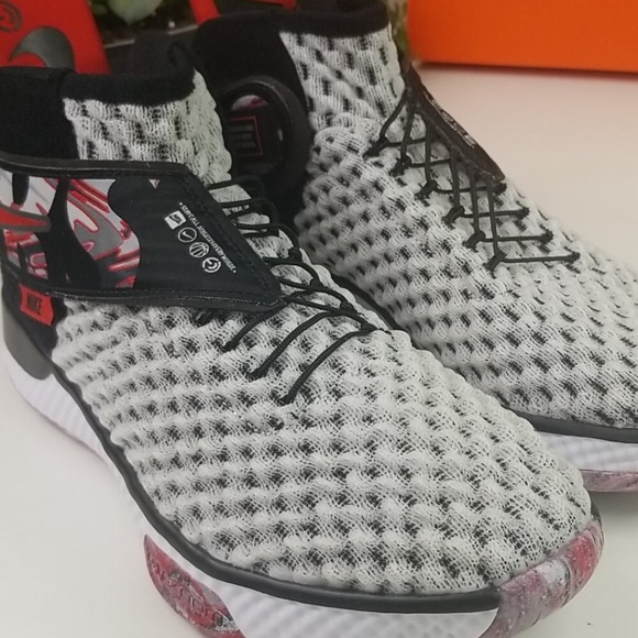 Nike Air Zoom UNVRS (CQ6422-100) NWT - Picture 13 of 15